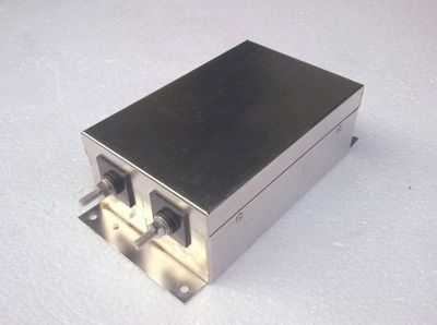 鉭電容器和固態(tài)電容哪一個(gè)好？